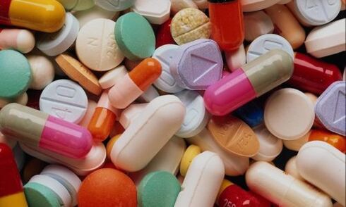 Zistitisaren aurkako antibiotikoak aztertzen dira analisien ondoren